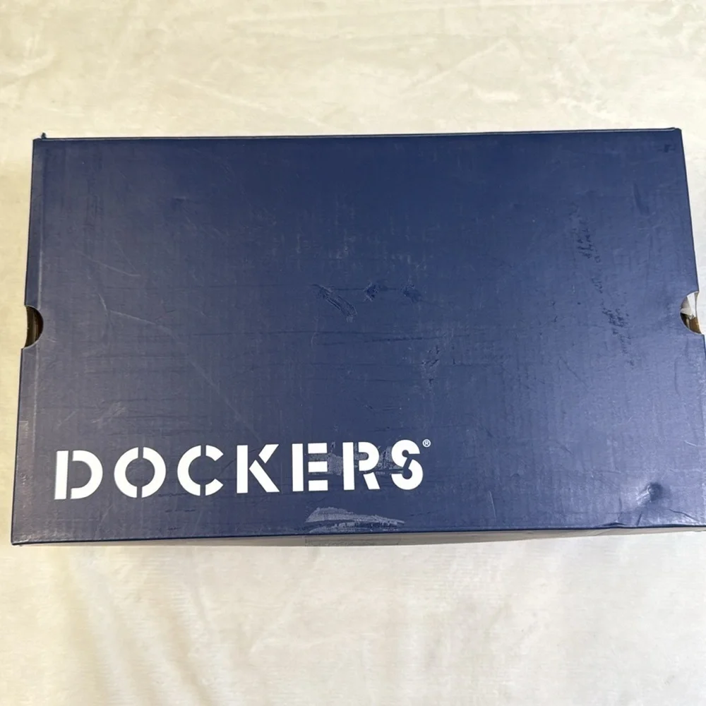 Dockers dark tan